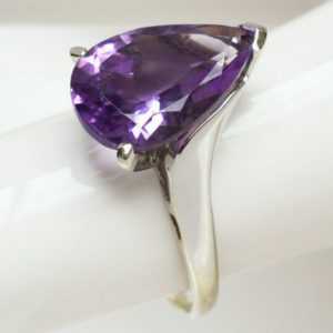 Damenring 9 Karat 375 Gold 3,43 g Weißgold Amethyst Tropfen ca. 6 ct. Gr. 60