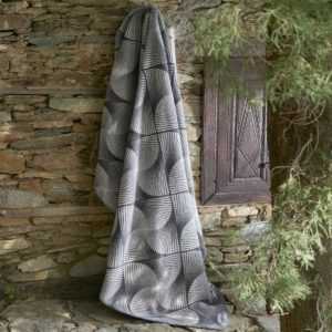 Kuscheldecke Kassandra 150x200 | 58% Baumwolle 450 gr /m² Abstrakt