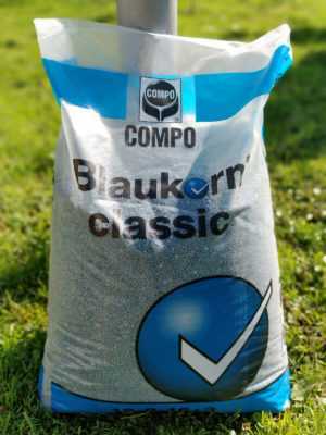Compo Blaukorn Classic 12-8-16+3 25 Kg (EUR 1,30 / kg)