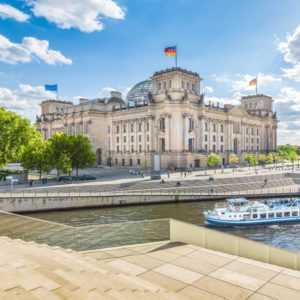 Berlin Urlaub mitten in der City + 2 Personen + Frühstücksbuffet + 2 Kinder frei