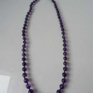 Edle Halskette__Amethyst -Perlen__mit 750 Goldschließe__Amethyst-Kugelkette__ !