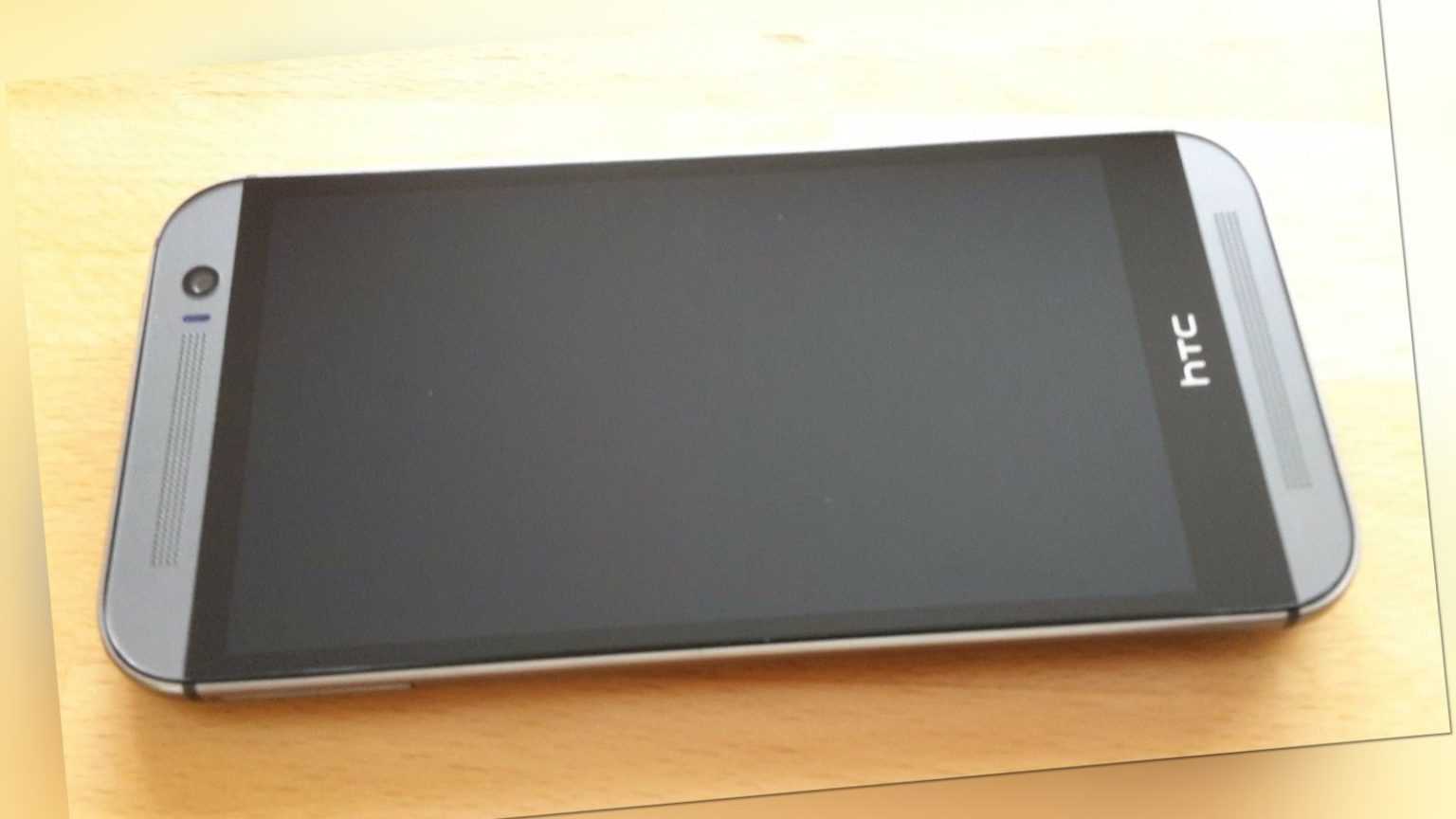 HTC One M8 32GB > in 3 Farben / simlockfrei / neuwertig / mit Folie