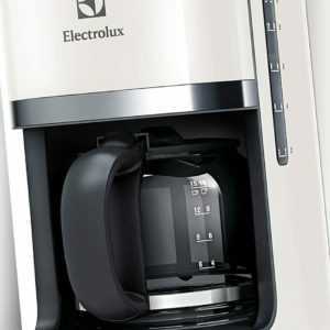 Electrolux EKF7500W Kaffeemaschine Creme/Weiß LCD-Display Timer Aromawahl