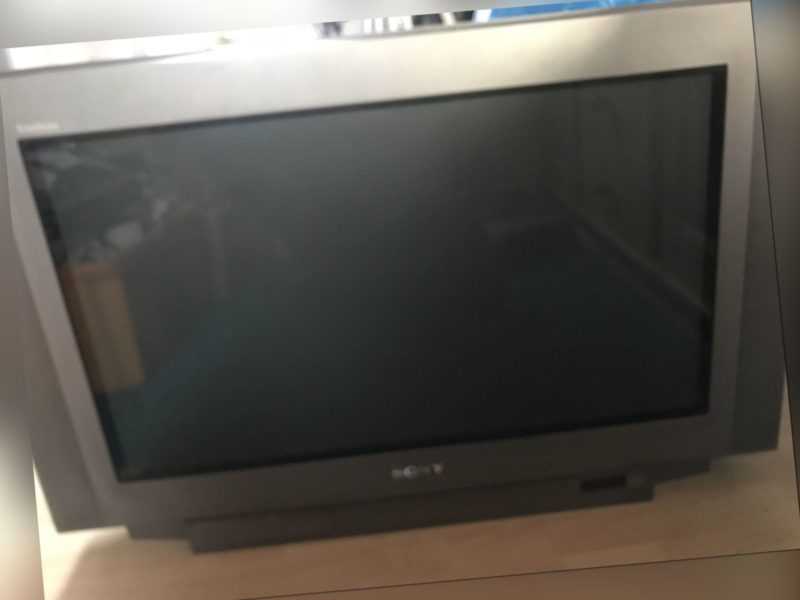 Sony FD Trinitron KV-32FX60 81,3 cm (32 Zoll) Analog-TV CRT Fernseher Classic