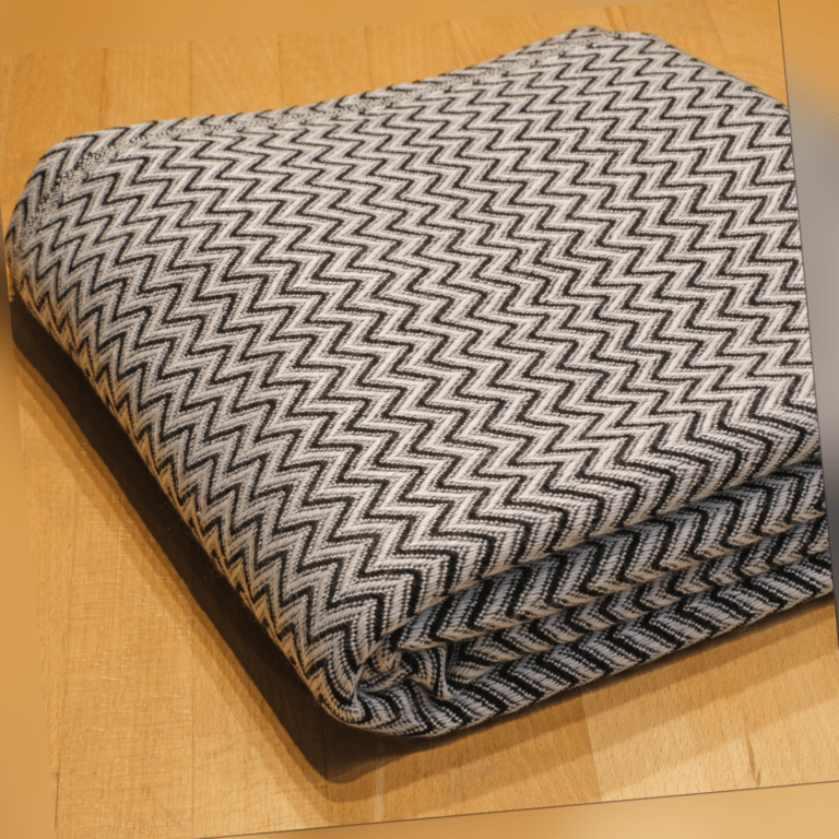 Kaschmir Decke Luxus 140x270 Weiß Schwarz Grau Raute Kuscheldecke