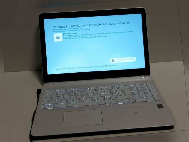 Sony Vaio SVF153A1YM / i7 / DEFEKT ERSATZTEILE SIEHE BESCHRIEBUNG ##929