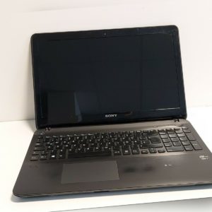 Sony VAIO laptop SVF152A29M / i7 / DEFEKT ERSATZTEILE SEHE BESCHRIEBUNG...#621