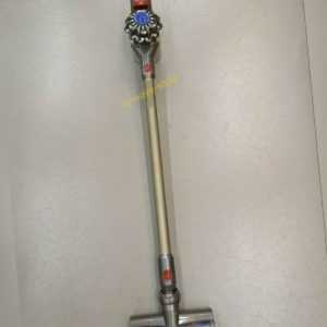 Dyson V8 Motorhead Akkusauger Stielsauger  silber   *NEU&OVP* 🔥