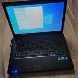 Medion Akoya 17,3" Laptop Intel i3 6GB RAM 500GB HDD Notebook
