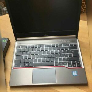 Fujitsu LifeBook E736, i3-6100U, 8GB, 128GB Intel SSD, 1366x768, Windows 10 Pro