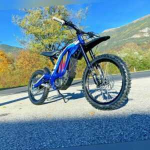 Surron Firefly Cross Youth Kid Elektrocross leicht nach unten...