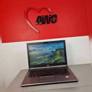 Fujitsu Lifebook E744 (14" Laptop, Webcam, i5-4200M, 4GB, 240GB SSD, WIN10)