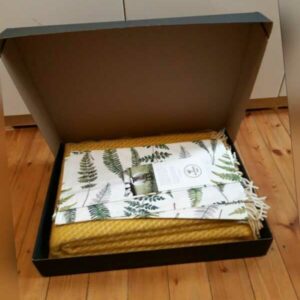 Klippan "Velvet" Creme-gelbe Wolldecke / Kuscheldecke von IKEA