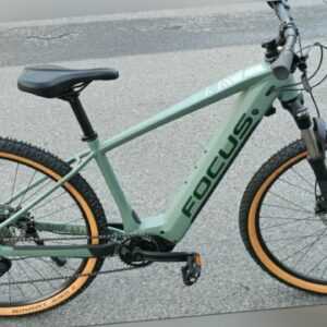 FOCUS 29"DI"JARIFA2 6.7"9G  44M GREENM 36V/17,4AH Ausstellungsrad mit 100 km
