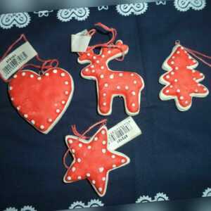 Weihnachtsdeko aus Keramik 4 Stück Herz, Tanne, Stern, Rentier NEU
