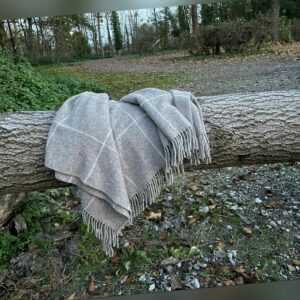 Wolldecke Plaid  140 x 200 cm aus 100% Neuseeland Wolle, Kariert,