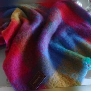 Mohairdecke John Hanly Irland Pink Blau Flieder Bunt bei Lucie &