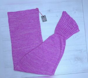 BOOHOO DAMEN / MÄDCHEN LILA ROSA MEERJUNGFRAU SCHWANZ STRICKDECKE