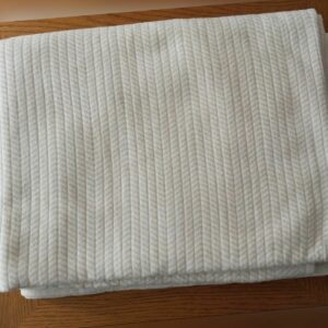 Dormia Kuscheldecke mit edlem Veloursband 150x200 cm Beige