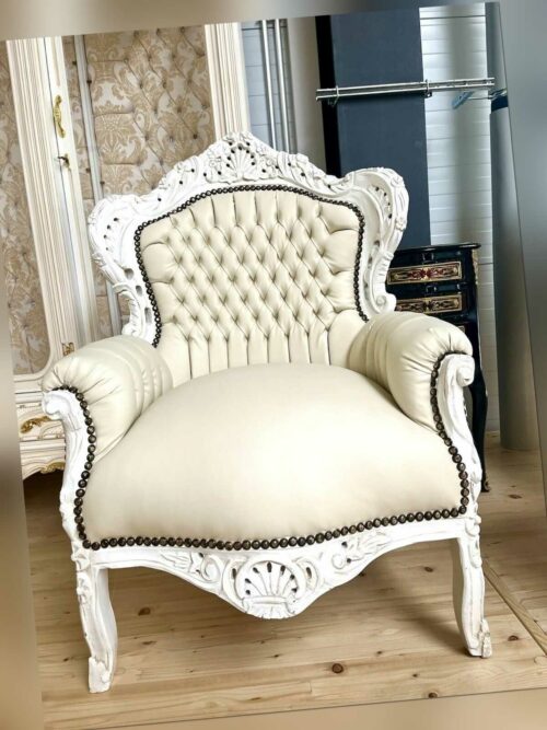 Armchair White French Louis Style Sofa Chair Retro Baroque Style in Faux Leather