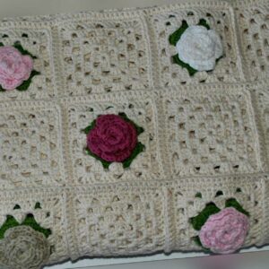 Granny Square  Kameliendecke Wohndecke  Kuscheldecke Handarbeit