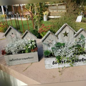 Pflanzkasten Winterzauber Haus Pflanztopf Blumenkasten Winterdeko Holz 38cm