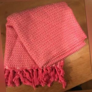 Poncho, Schal, (Yoga)Decke Mit Fransen 100 % Baumwolle Pink  1x2 m