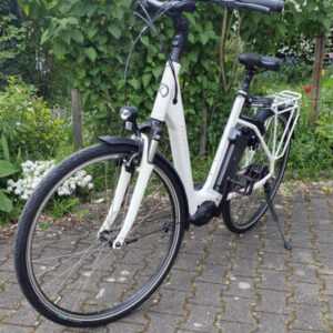 E-Bike Kalkhoff Agattu City-Bike, nur 40 km, neu 08/23 mit Rechn. Tiefeinsteiger