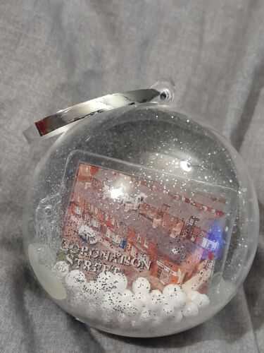 Krönungsstraße Christbaumkugel Baumschmuck Geschenk ITV Seife Oper