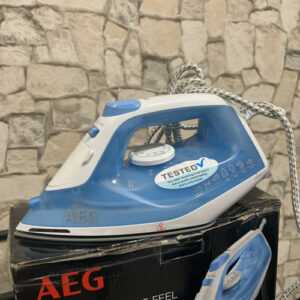 AEG Dampfbügeleisen Typ: DB1730 2300Watt. Nur einmal Benutzt