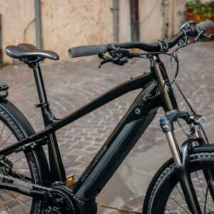 NEU E-Bike MTB Trekking Touring 29" Bosch Performance Line 625Wh Supernova M99