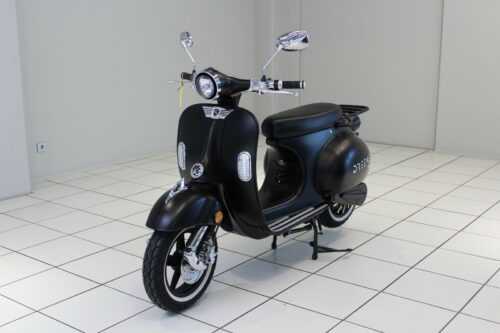 Amalfi Electric Scooter 45 km/h von Dreems im Italio Retro Look ...
