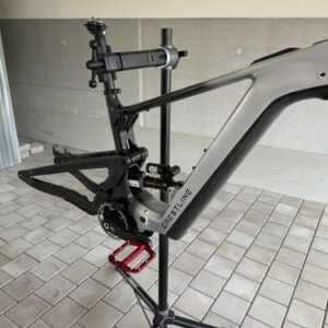 Crestline RS180 RH2 MX 2025 Bosch CX5 Framekit