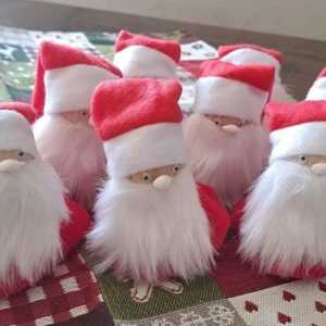Nikolaus Figuren Handarbeit