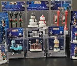 30 tlg Weihnachts - Figuren - Deko Set , teilweise beleuchtet , Neu, Ovp  , Top
