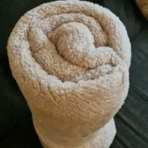 Dicke Kuscheldecke SUPER SOFT weiche Bouclé-Decke Wohndecke Decke